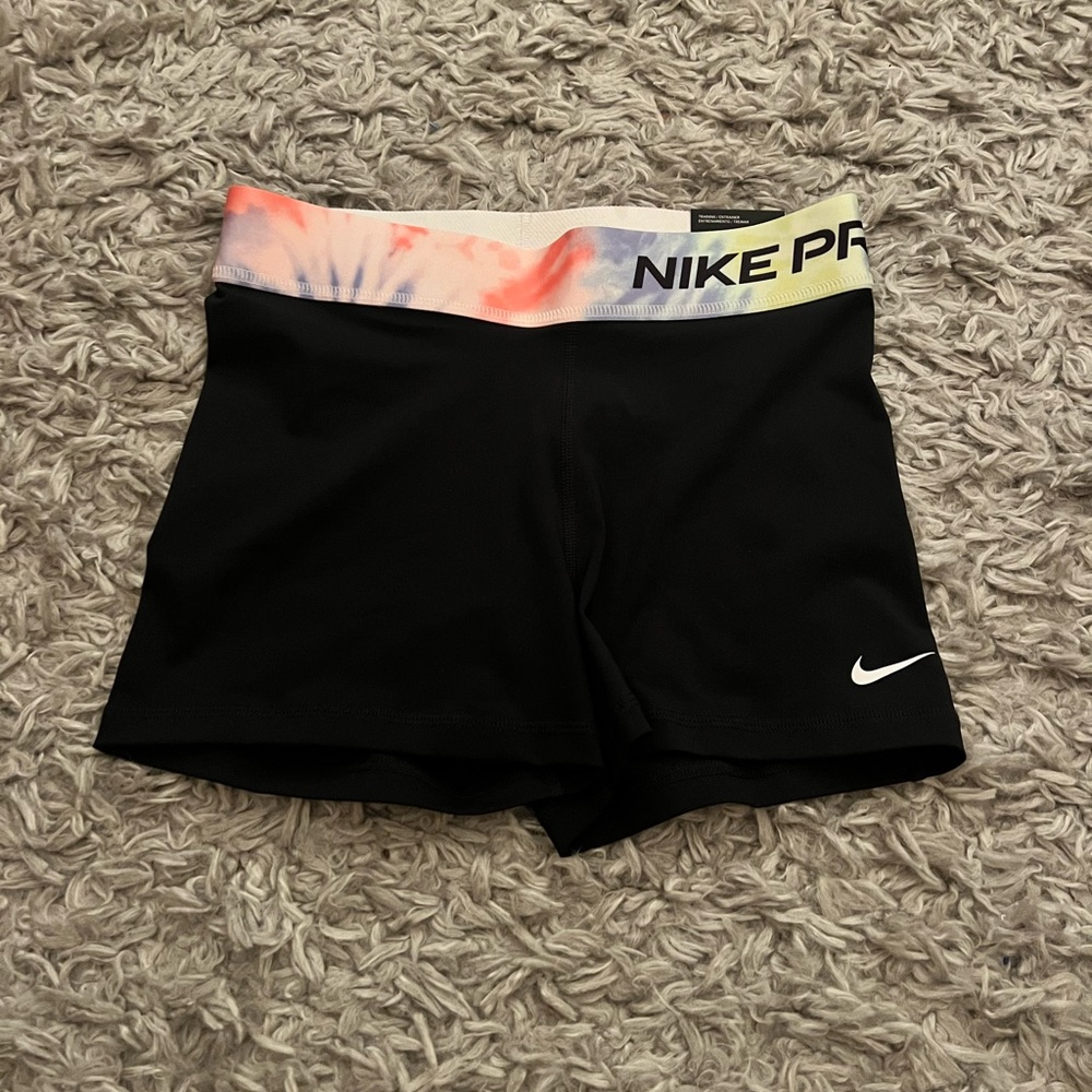 NWT nike pros